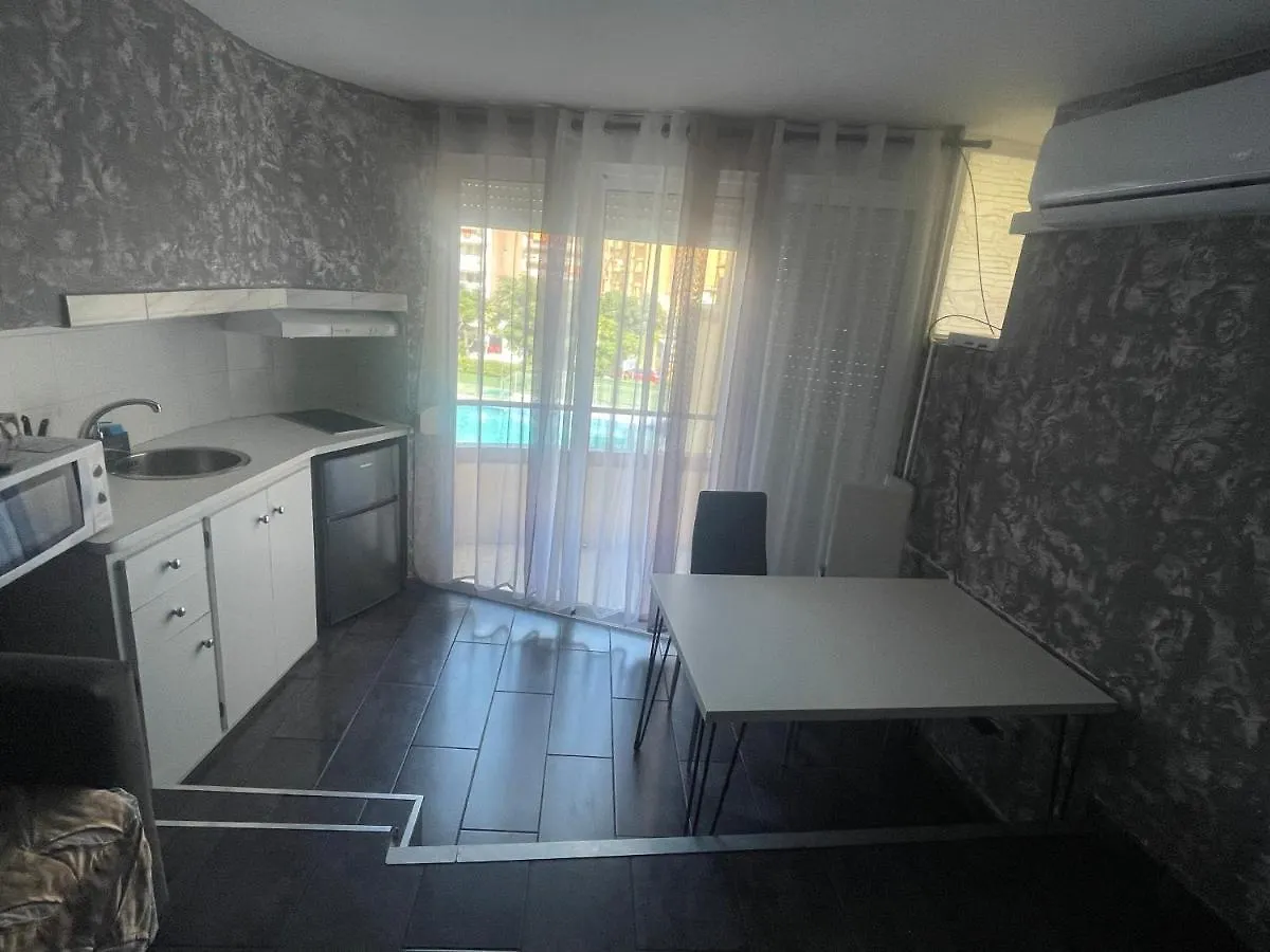 Estudio bonito con piscina La Pineda Appartamento