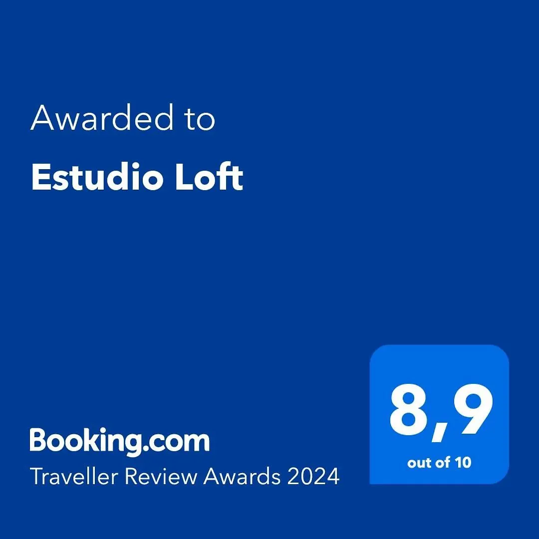 Estudio bonito con piscina La Pineda